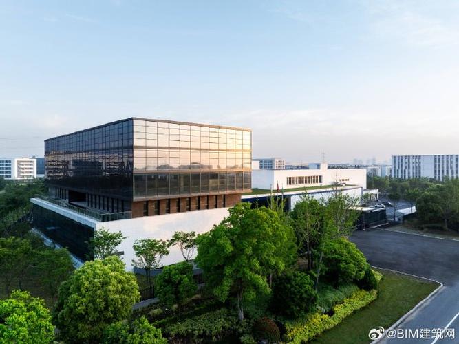 【bim建筑|美术馆语境下的温情工厂/ 田字格建筑事务所】恒丰材料科技